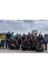 Gli studenti della 5N del Liceo Linguistico con le docenti di lingua inglese, presso la sede della FAO a Roma